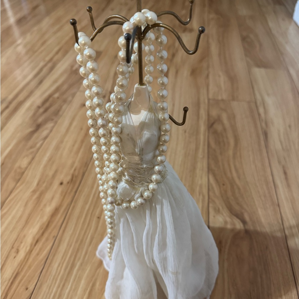 Faux pearl Necklace